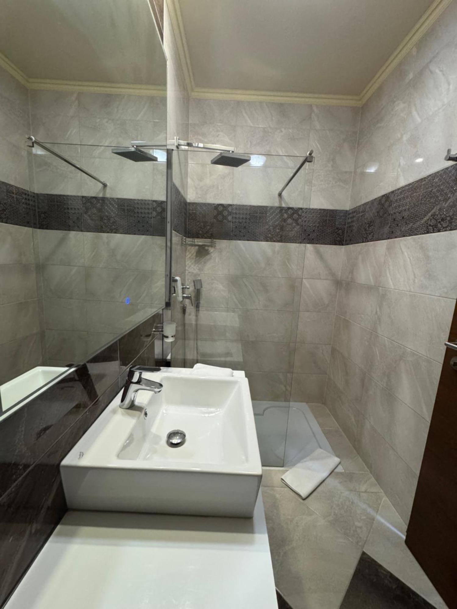 Hotel Capitulum Győr Eksteriør billede