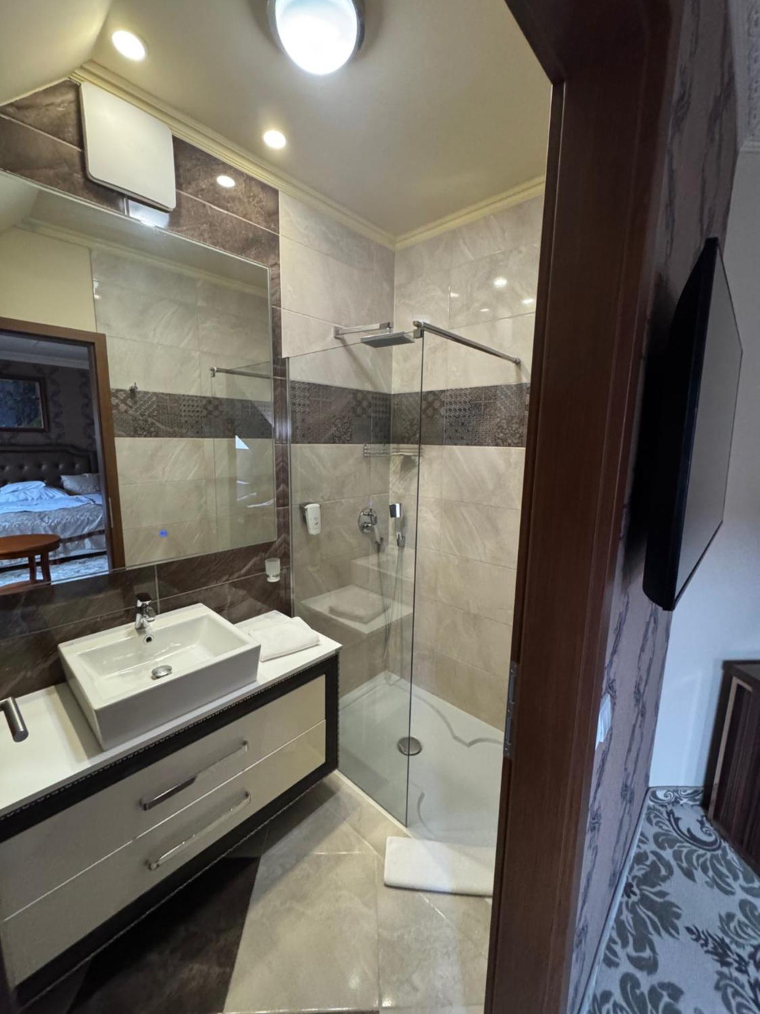 Hotel Capitulum Győr Eksteriør billede