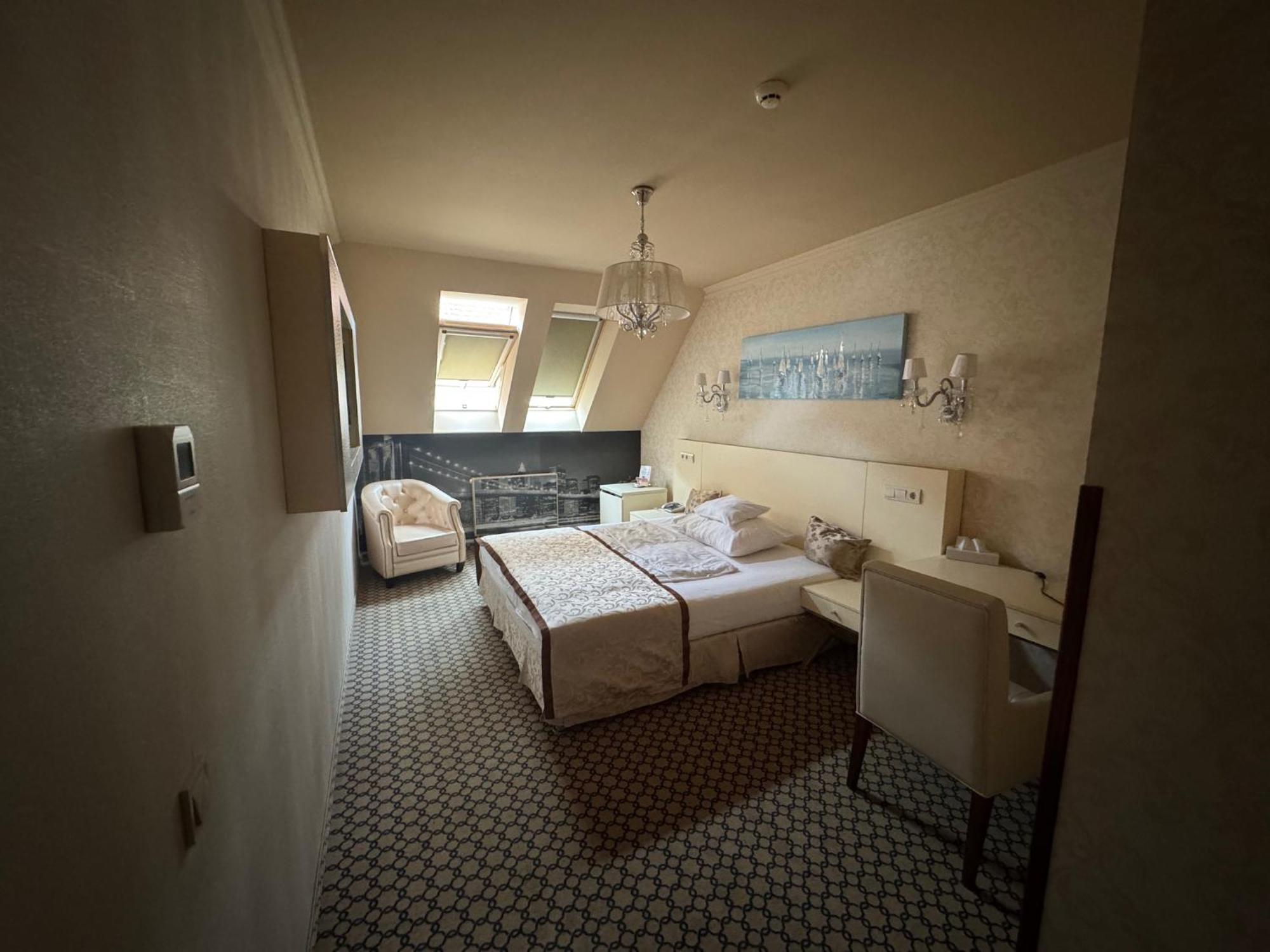 Hotel Capitulum Győr Eksteriør billede
