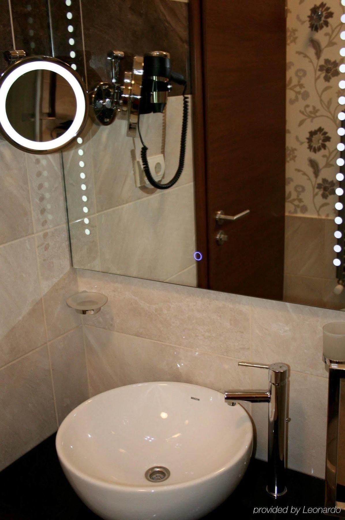 Hotel Capitulum Győr Eksteriør billede