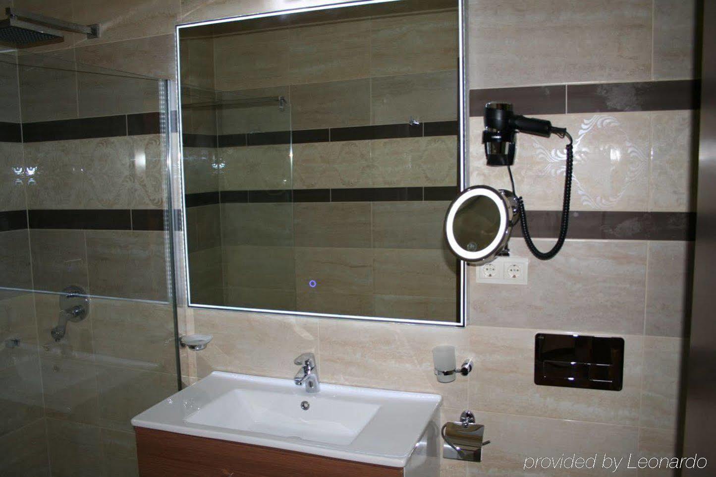 Hotel Capitulum Győr Eksteriør billede