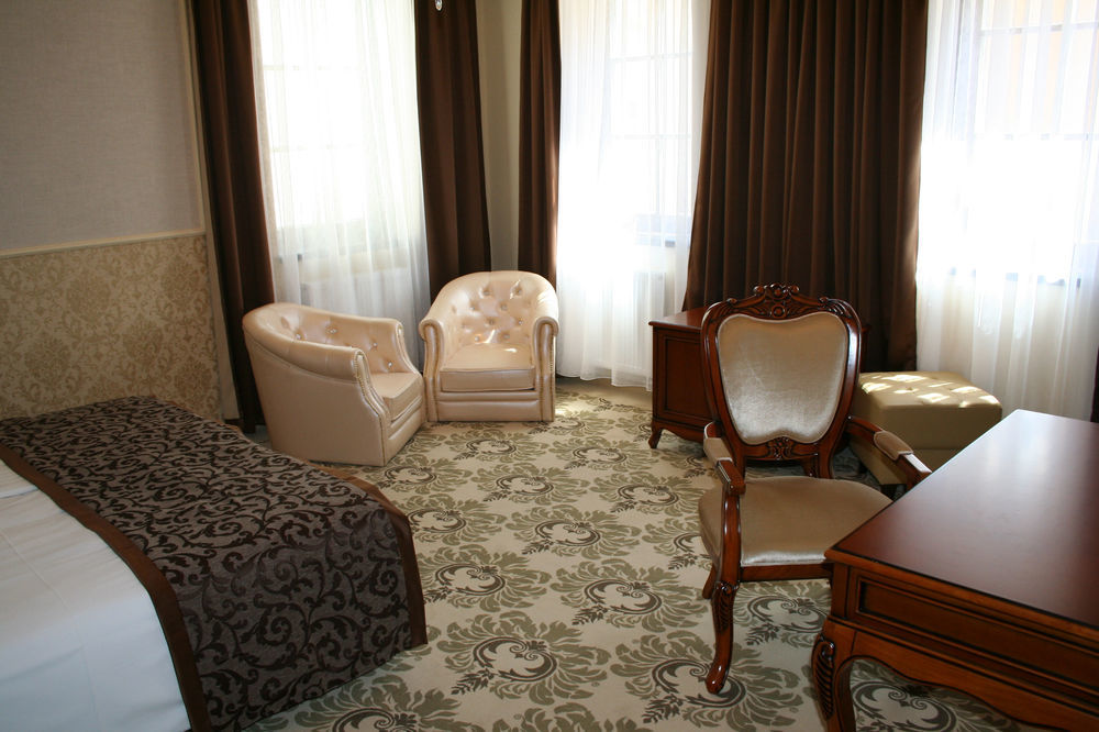 Hotel Capitulum Győr Eksteriør billede
