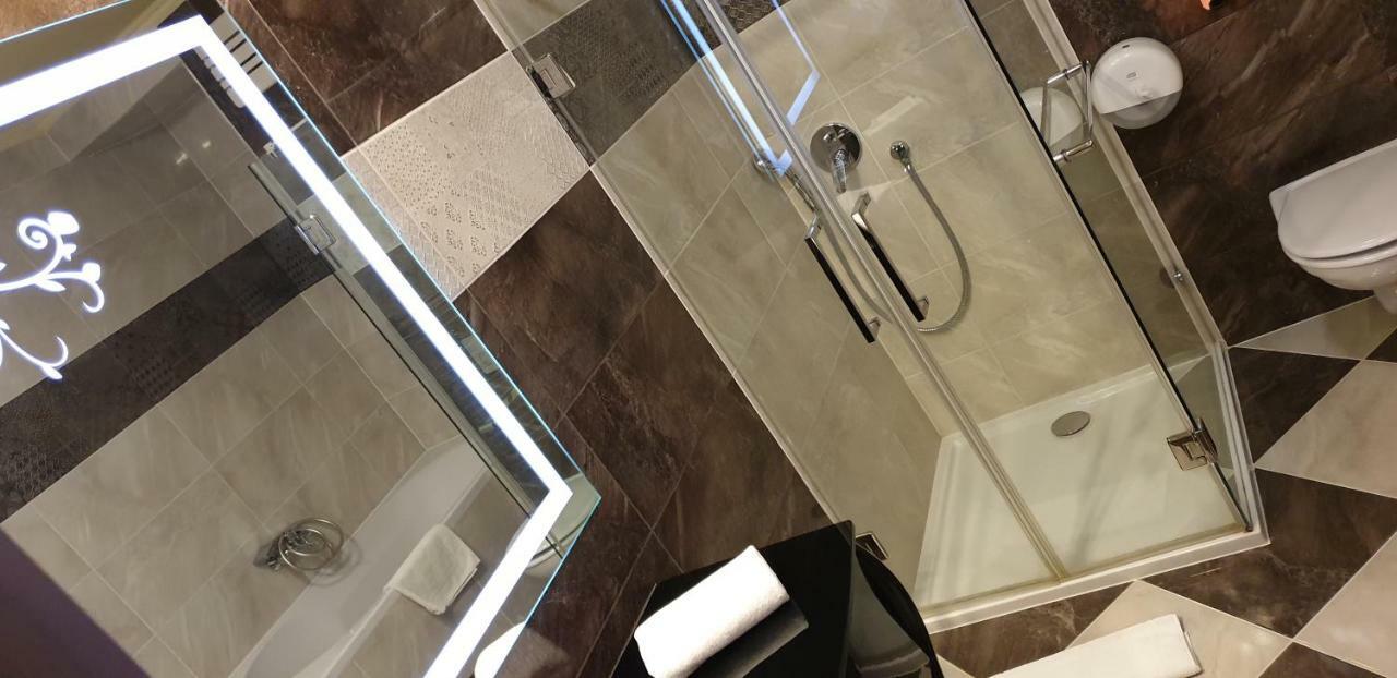 Hotel Capitulum Győr Eksteriør billede